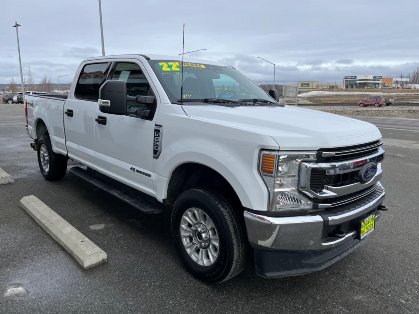 2022 WHITE /Grey FORD F-250 SUPER DUT XLT (1FT7W2BT0NE) with an 6.7L engine, Automatic transmission, located at 1960 Industrial Drive, Wasilla, 99654, (907) 274-2277, 61.573475, -149.400146 - Photo#6